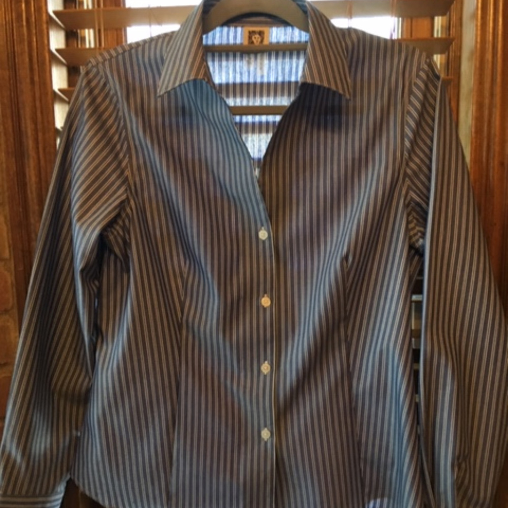 Ann Klein button down dress shirt